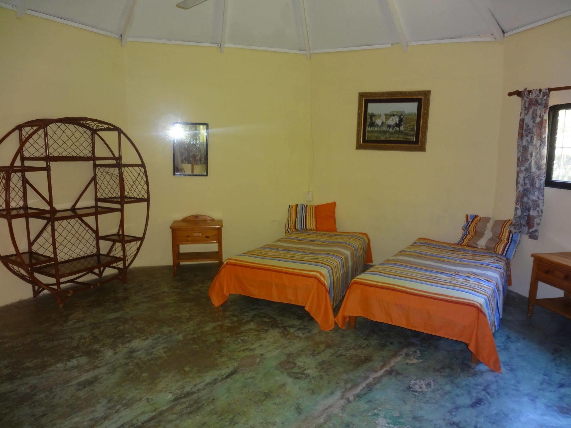 Gipsy Ranch Rooms Cabarete Bagian luar foto